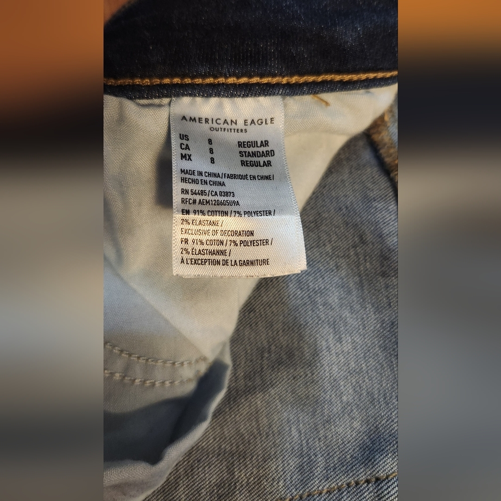 American Eagle distressed Dark Blue Jeans Sz 8 - Picture 6 of 7